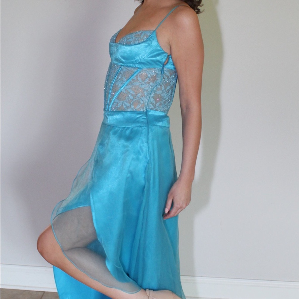 Formal - Picture 3 of 4